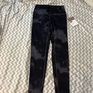 NWT FLEO EL TORO 25” LEGGINGS